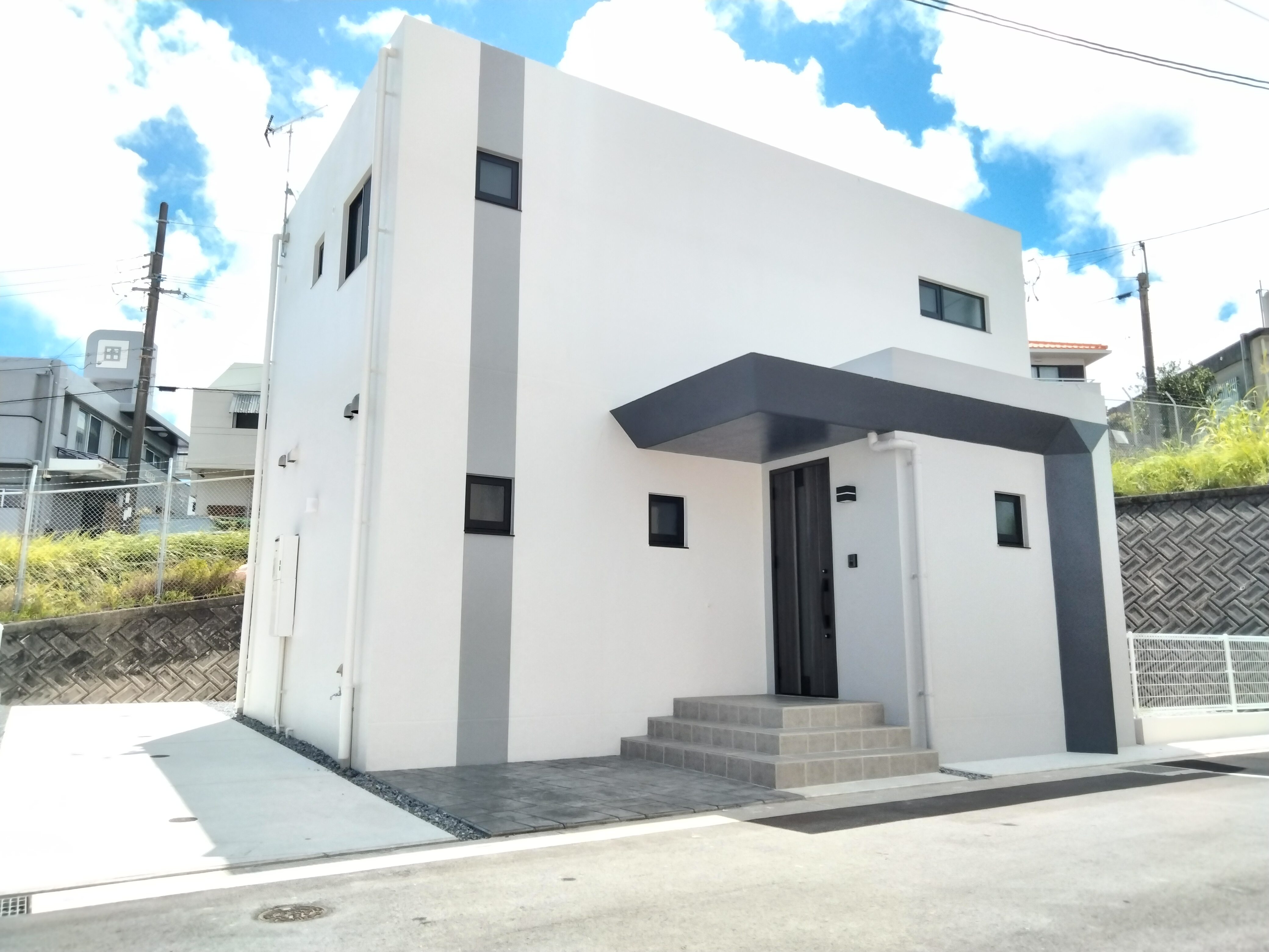 ６号地／クローバーエース南風原与那覇