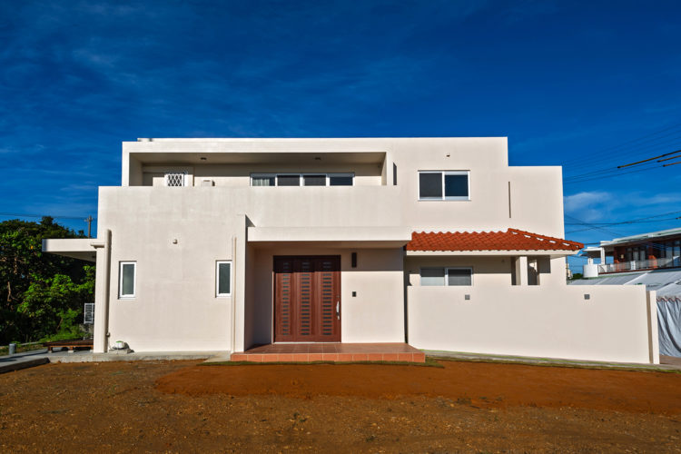 昔ながらの「うちなー家」を現代風にリデザイン