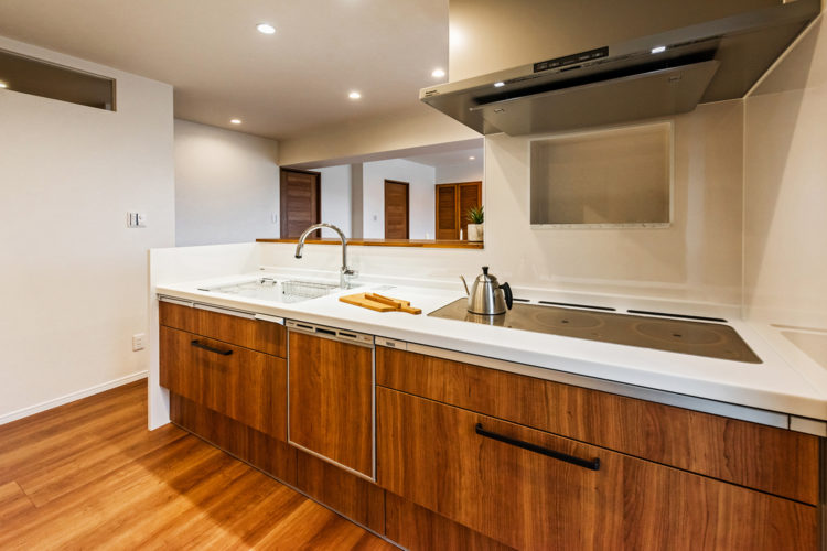 ワイドな玄関と贅沢な空間使いで快適な毎日