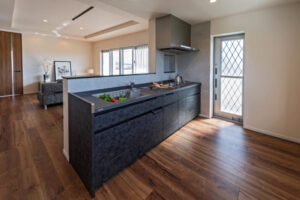 昔ながらの「うちなー家」を現代風にリデザイン