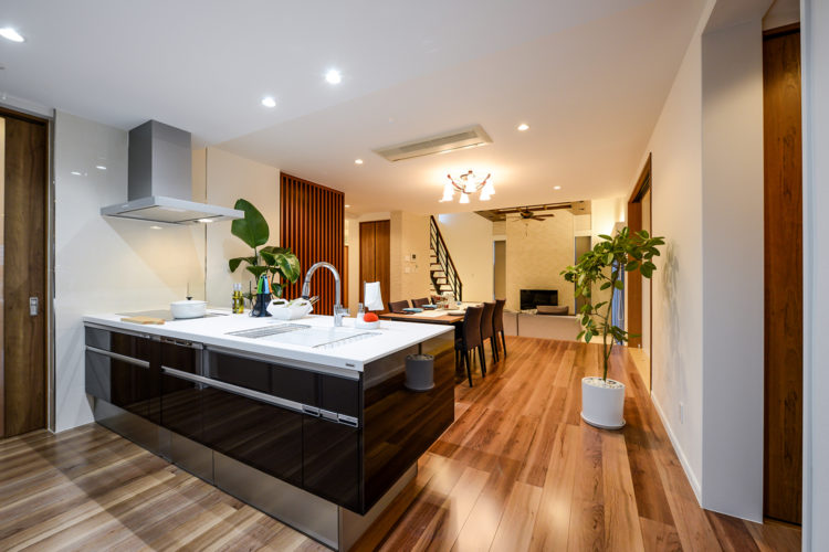 機能的な空間設計とモダンデザインの融和