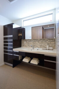 機能的な空間設計とモダンデザインの融和