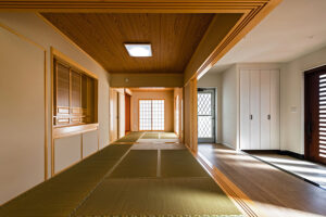 広い和室が特徴の二世帯住宅