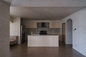 ダンススタジオを併設させた事務所兼住宅、防音対策もバッチリ！気密性の高いRC造だからこそ