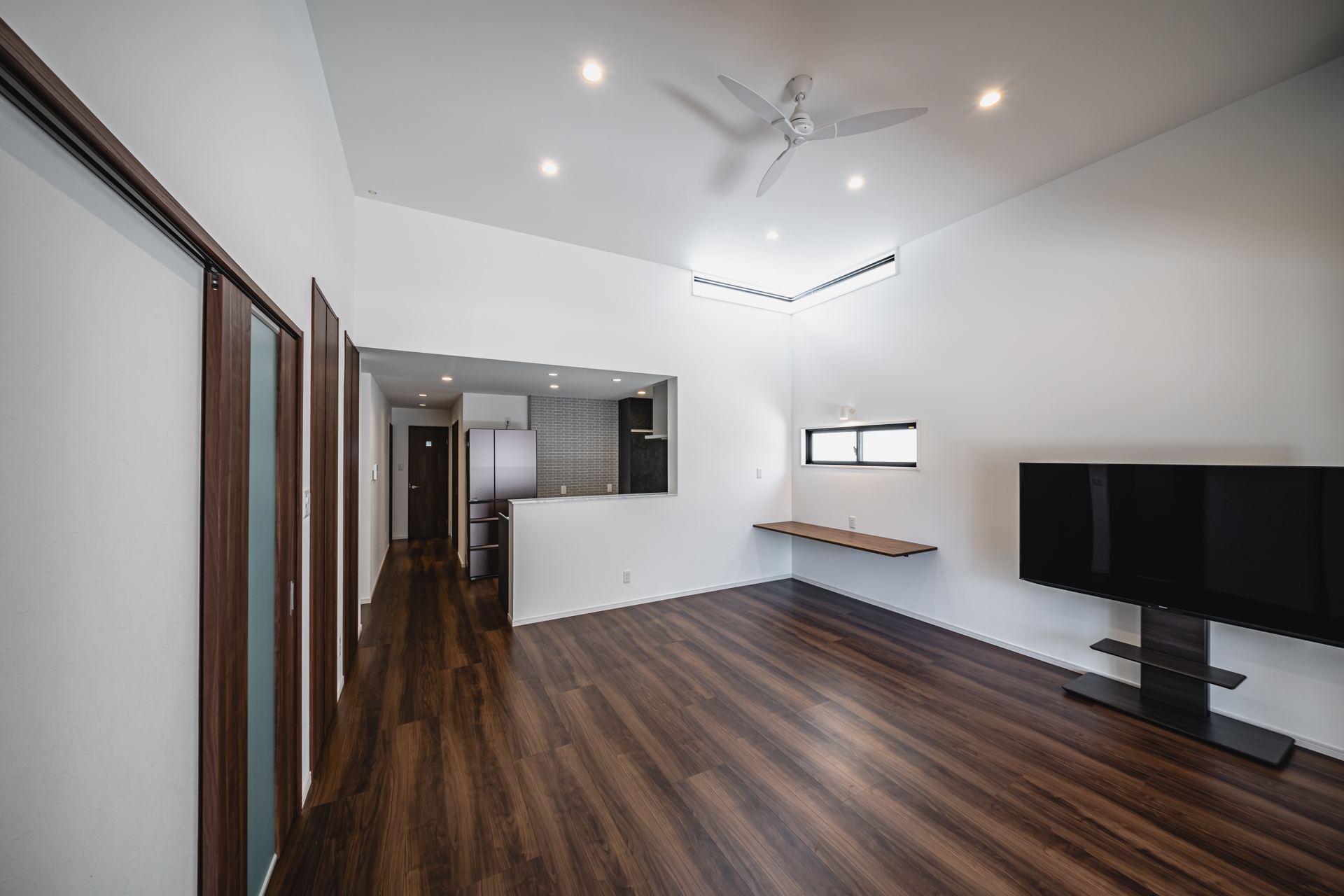 回遊動線・家事動線が考えられたコンパクトな平屋