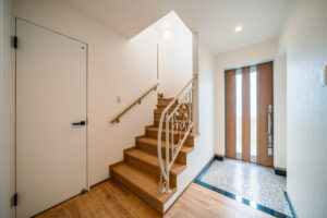 白を基調としたこだわりの二世帯住宅