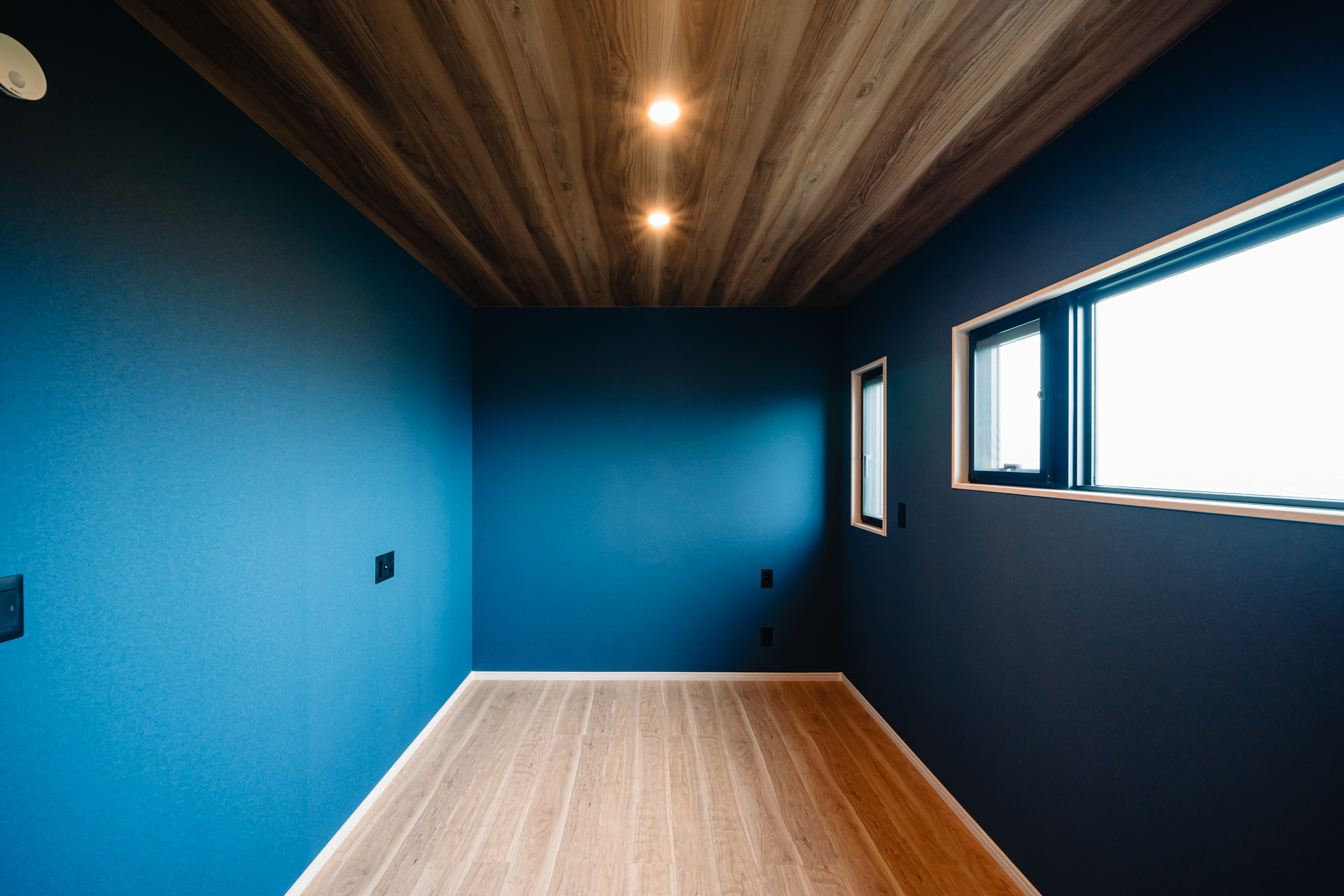 デザイン性と機能性を充実させた2階建て住宅