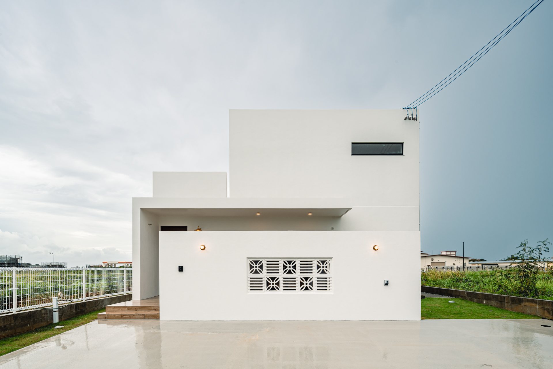 デザイン性と機能性を充実させた2階建て住宅